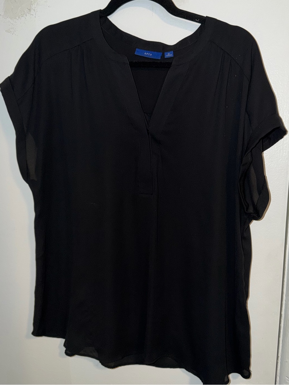 Apt. 9 Black Short Sleeve V-Neck Blouse with Rolled Cuffs